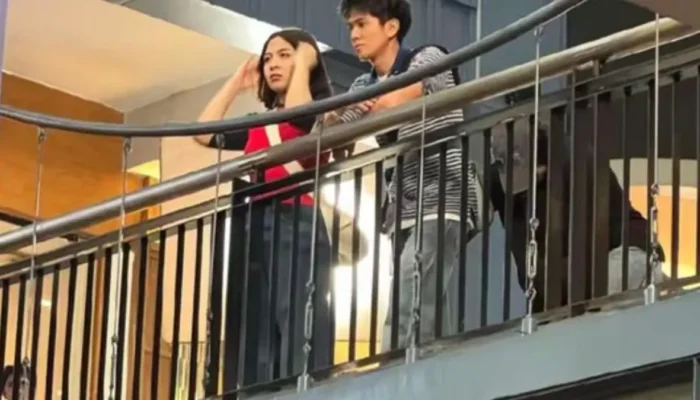 Diduga Jalan Bareng di Mal, Isu Asmara Bernadya dan Iqbaal Ramadhan Bikin Heboh
