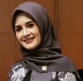 yustina ismiati meninggal dunia