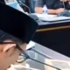 Viral Anggota DPRD Jember Main Game dan Ngerokok Saat Rapat, Netizen: ‘Gak Layak Jadi DPR!’