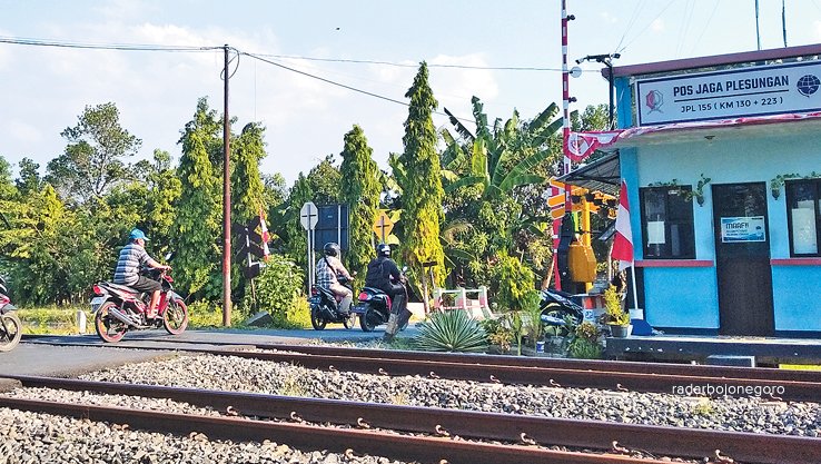 perlintasan kereta api